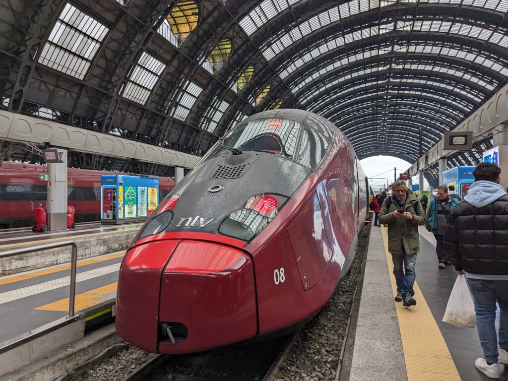 ミラノ中央駅_イタロ