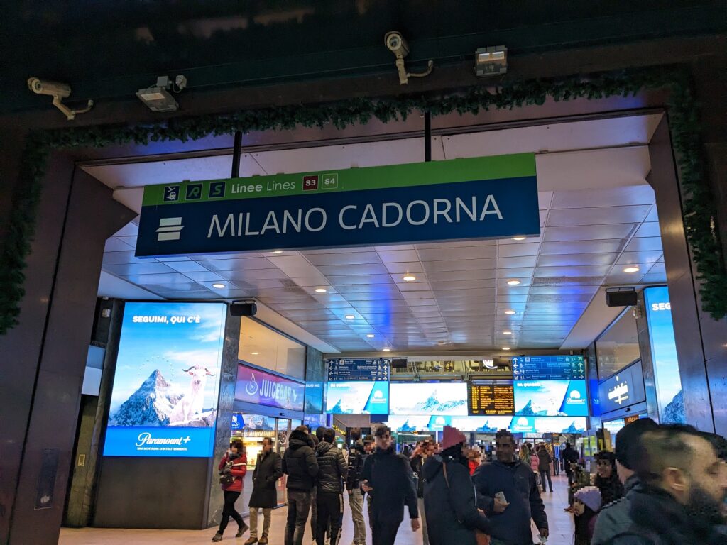ミラノ・カドルナ駅_エントランス